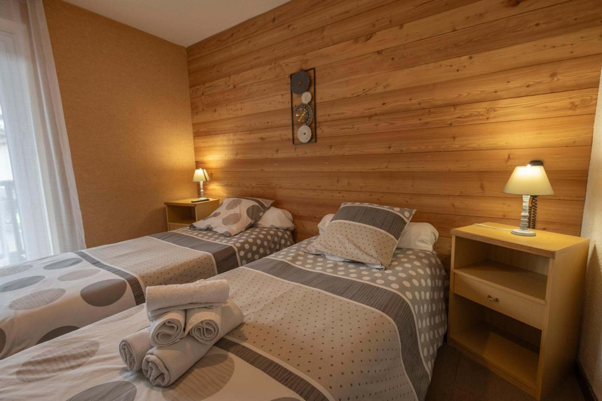 Le Guilazur Hotel Chateau-Ville-Vieille ภายนอก รูปภาพ